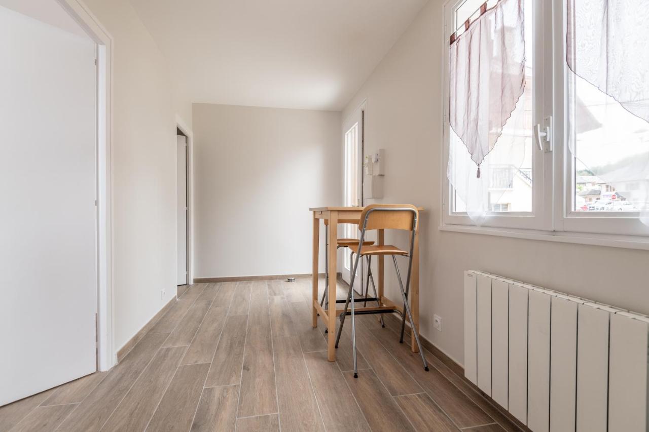 Appartement Lumineux Au Centre Du Village Saint-Felix  Экстерьер фото