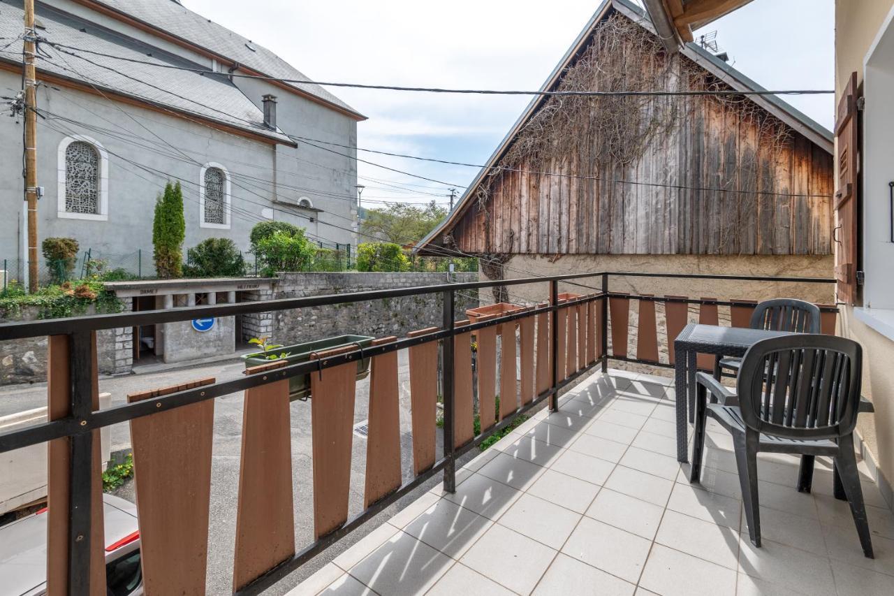 Appartement Lumineux Au Centre Du Village Saint-Felix  Экстерьер фото